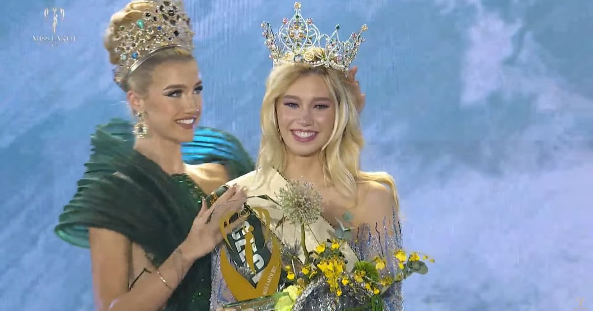 Natalie Puskinova of the Czech Republic, reigning Miss Earth